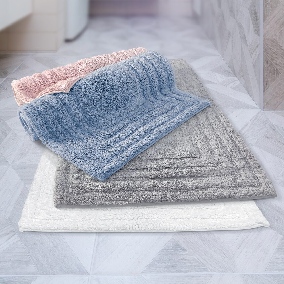 Charles Millen Signature Collection Regis 100% Supersoft Yarn Tufted Mat