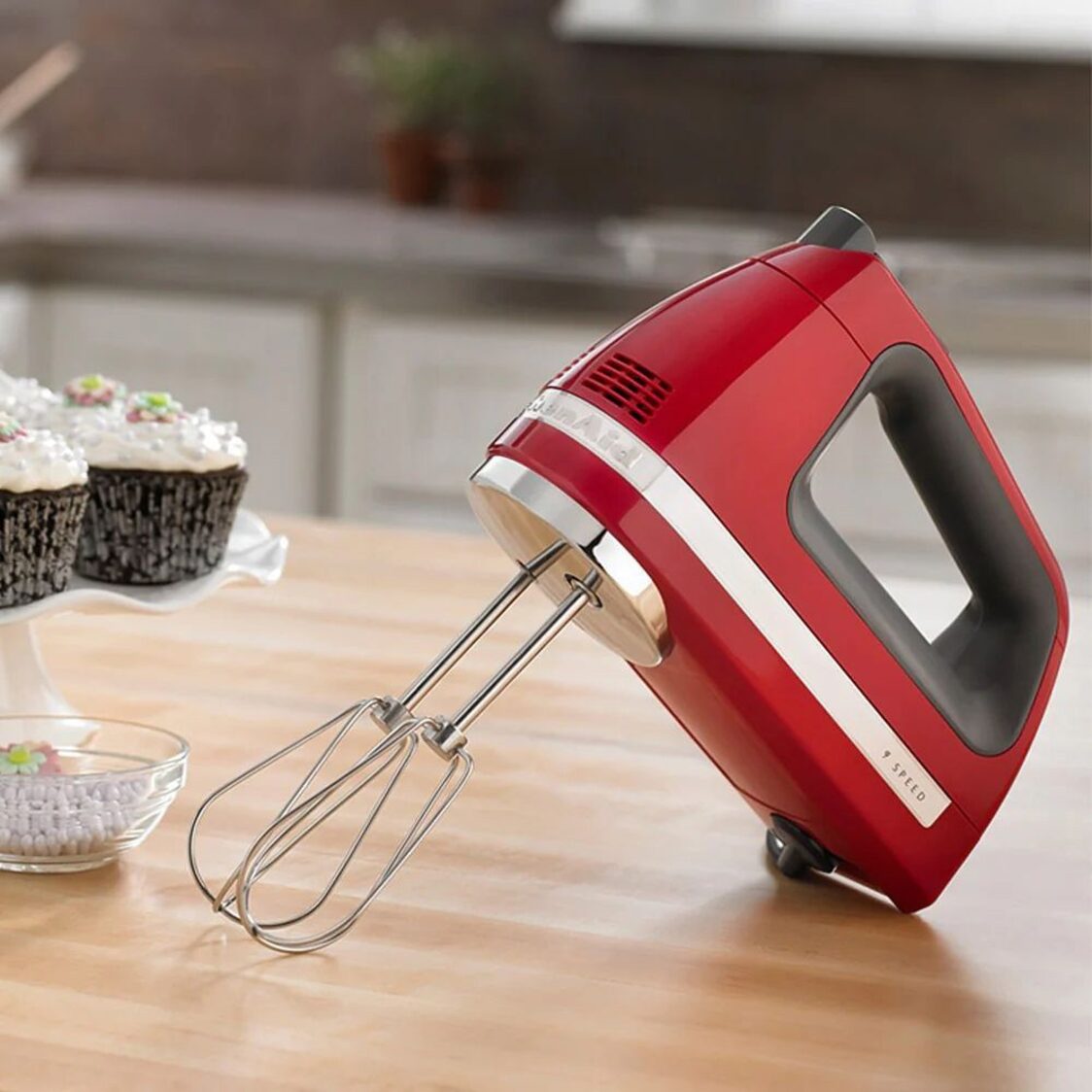 Kitchenaid 9 Speed Hand Mixer - Empire Red (5KHM9212BER)