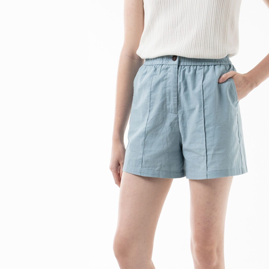 K/Woods Essential Linen Shorts in Teal Blue