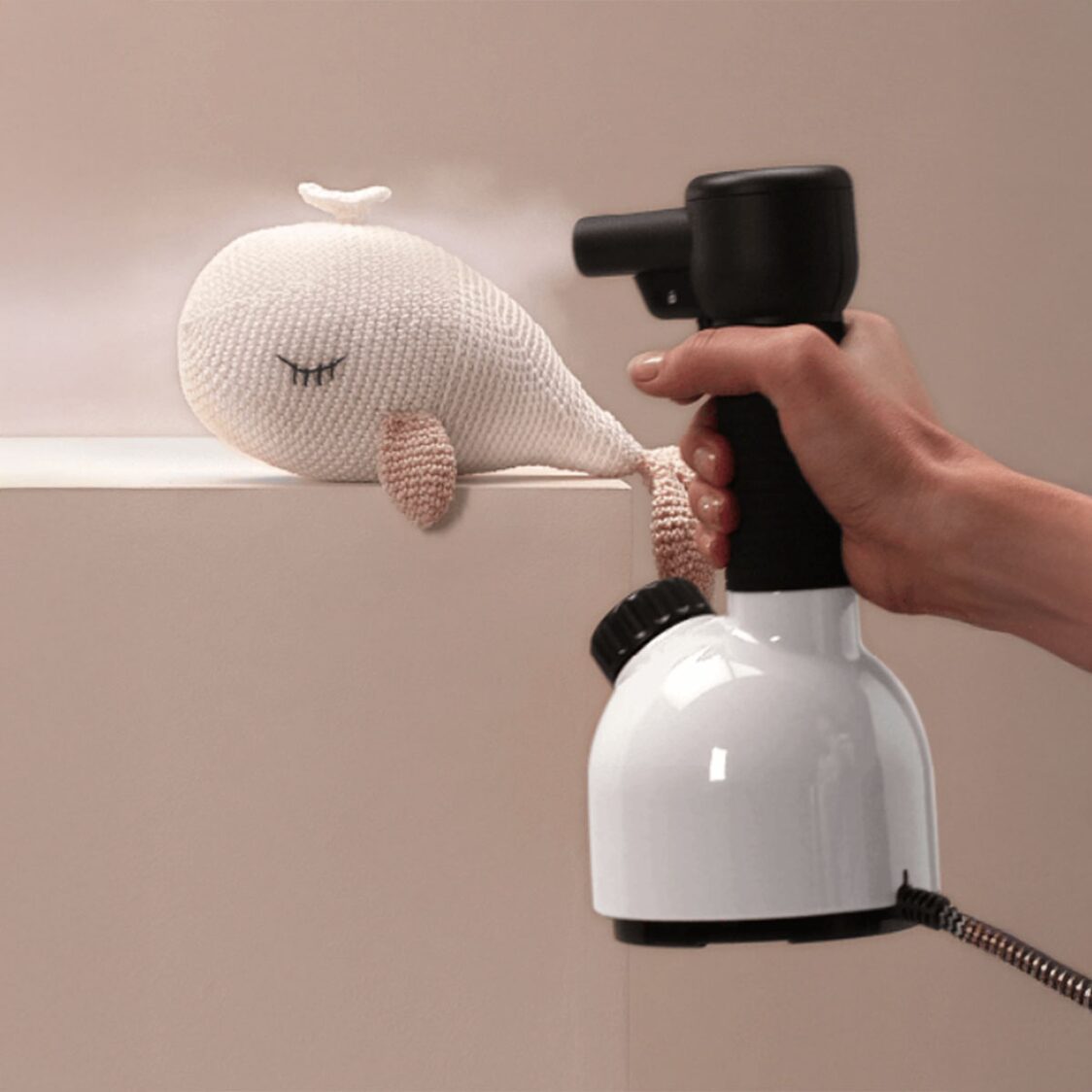 Laurastar IGGI Steamer UK White