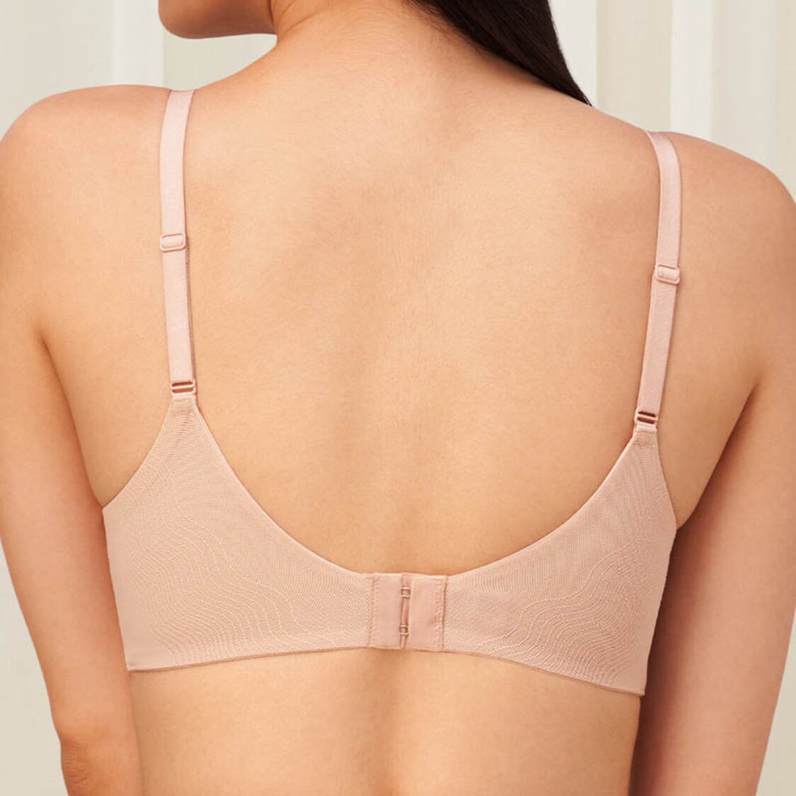 Triumph Smooth Sensation Magic Push Up Deep V Bra Fig Pink