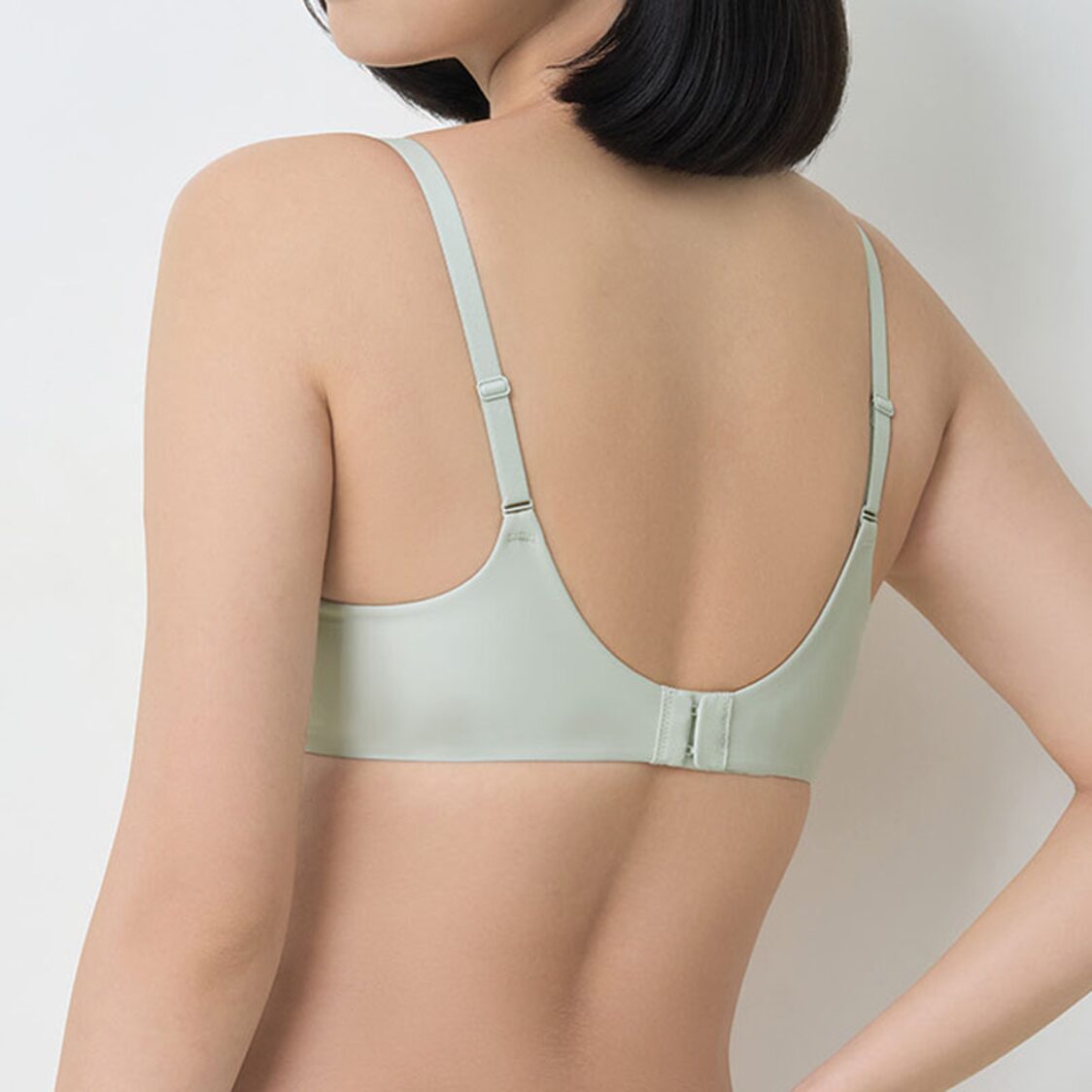 Triumph Body Make Up Illusion Lace Wired Push Up Deep V Bra Forest Frost