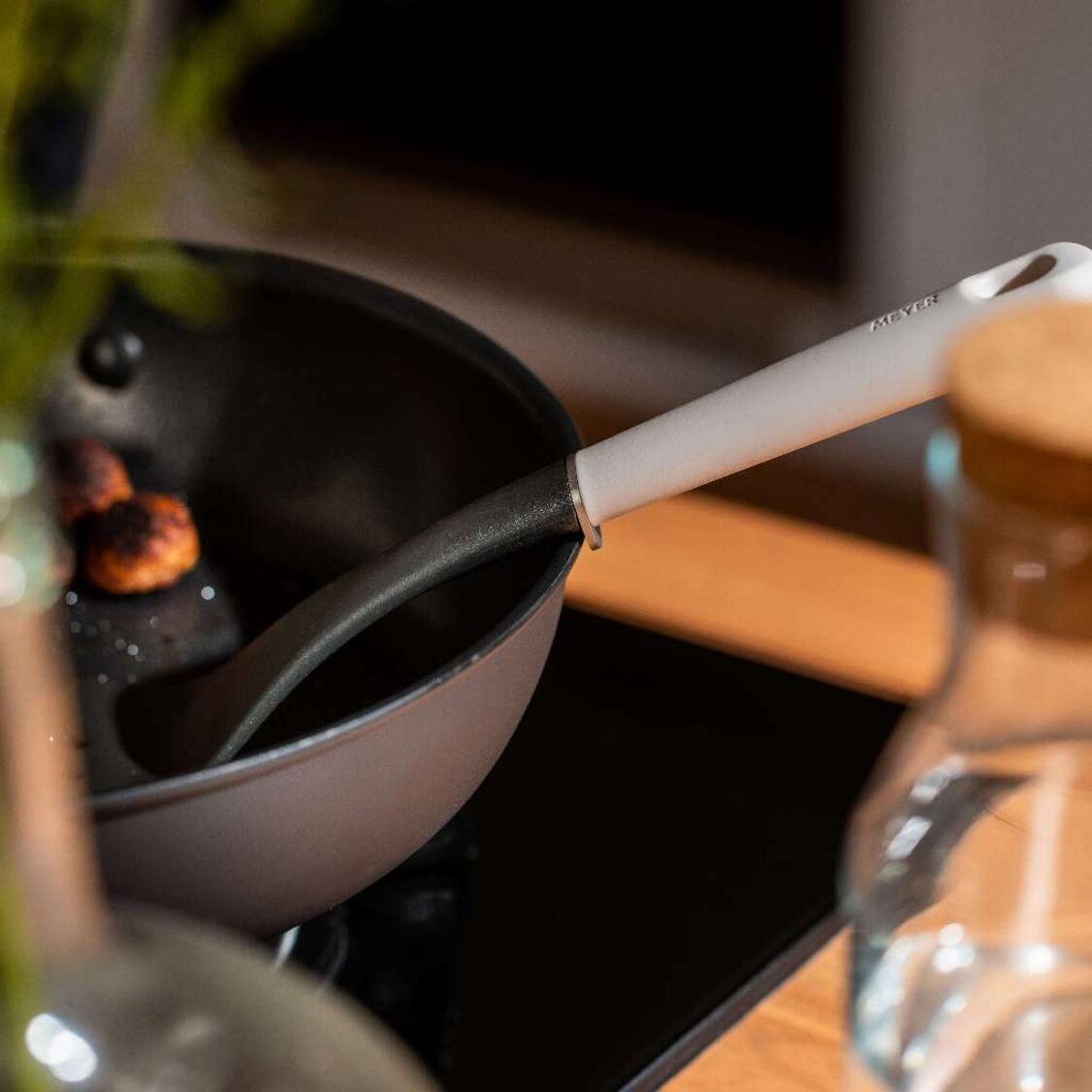 Meyer Nylon Wok Turner (Grey)