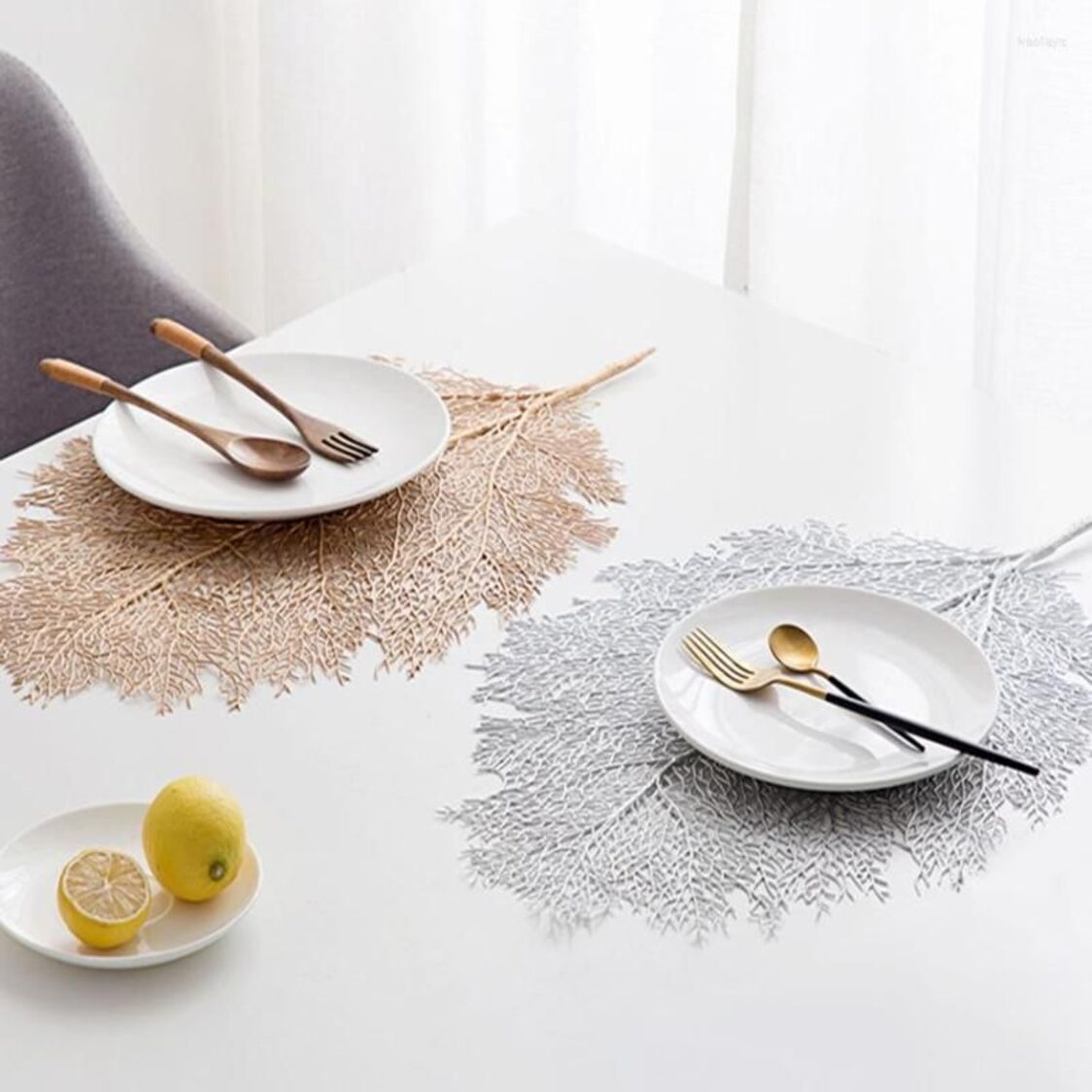 J. Rapee Vine Placemat Gold