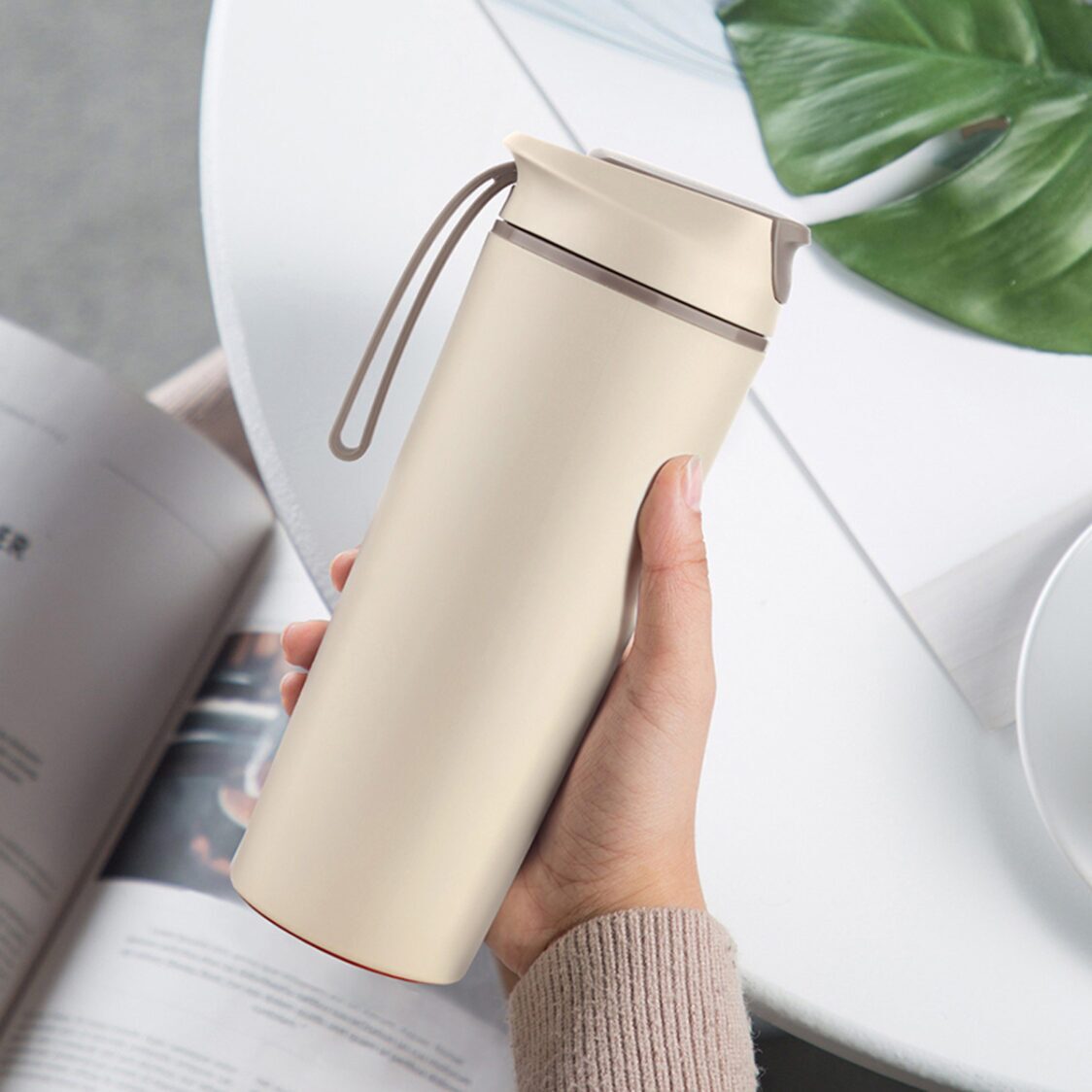 Artiart Suction Bottle Rhino White 450ml