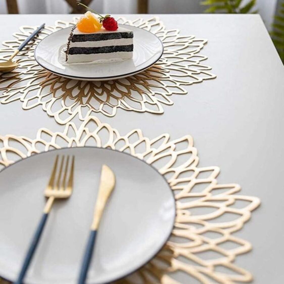 J. Rapee Sparkle Placemat Gold