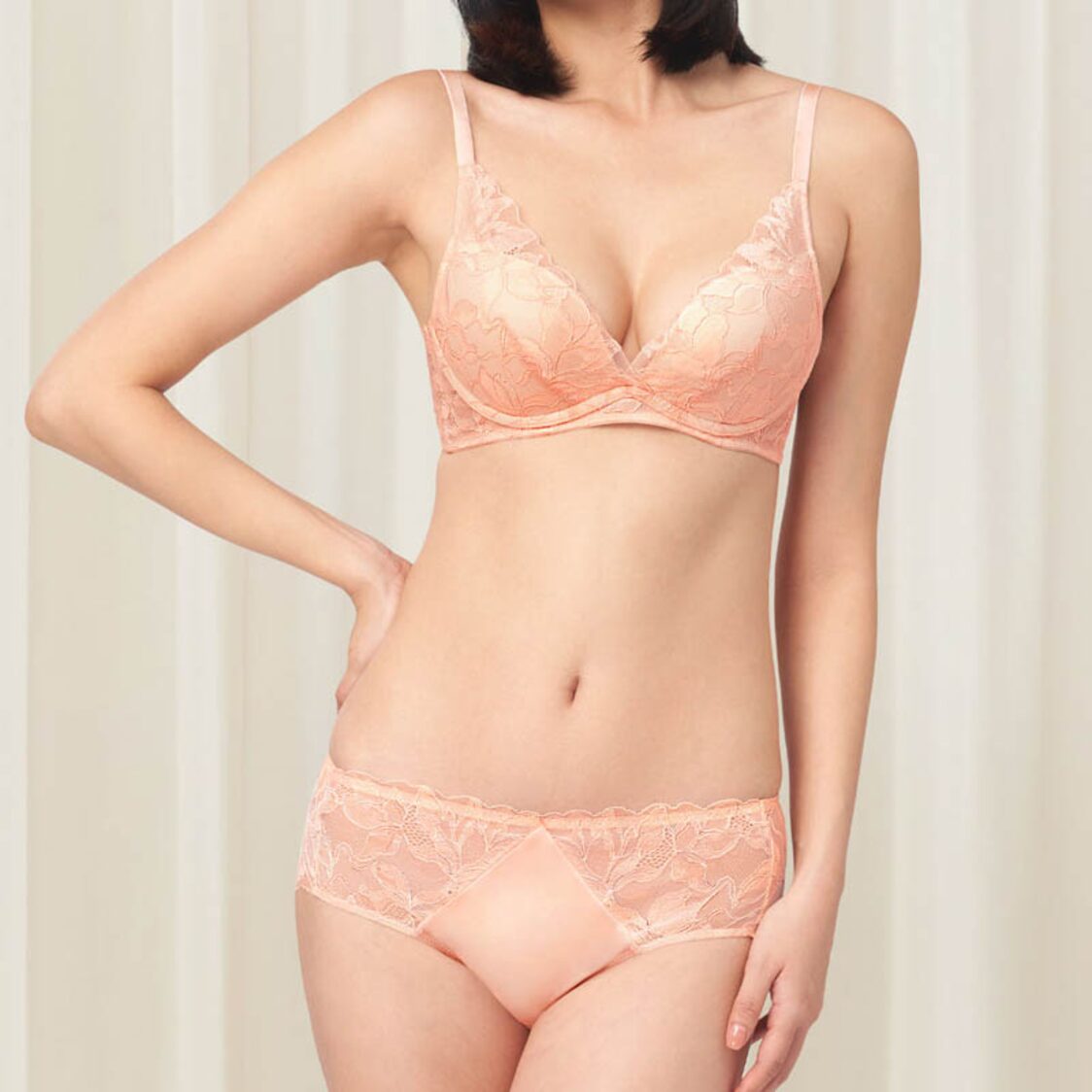 Triumph Magnolia Lace Non Wired Push Up Deep V Bra V S Terracotta