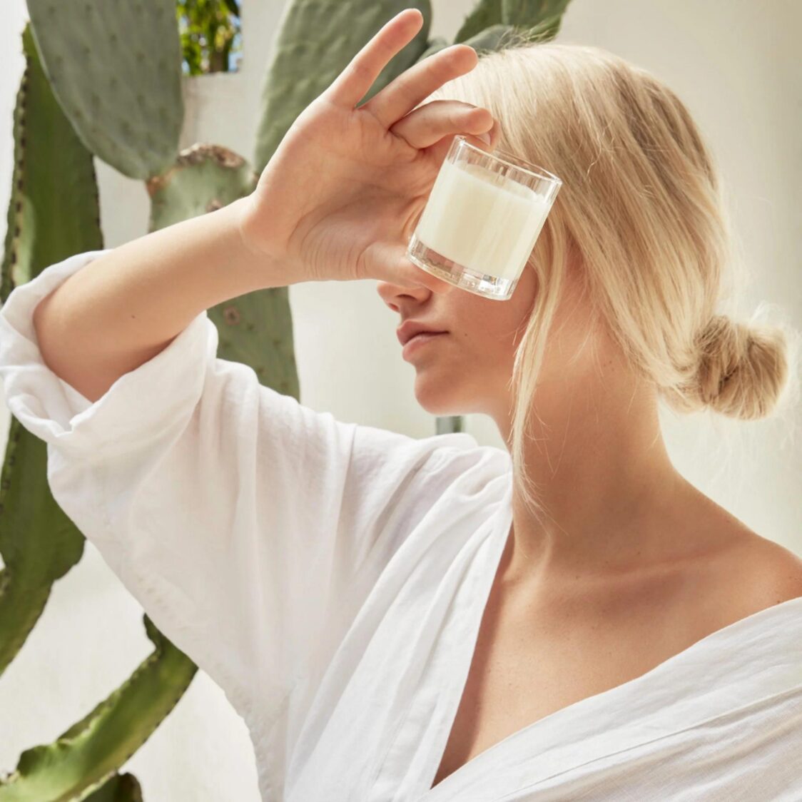 Circa Soy Candle - Amber & Sandalwood