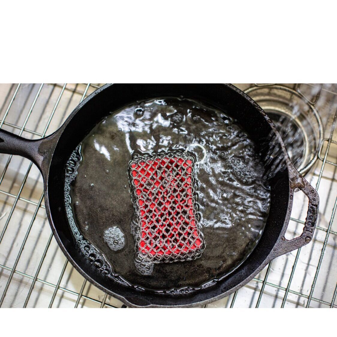 Lodge Red Chainmail Scrubbing Pad