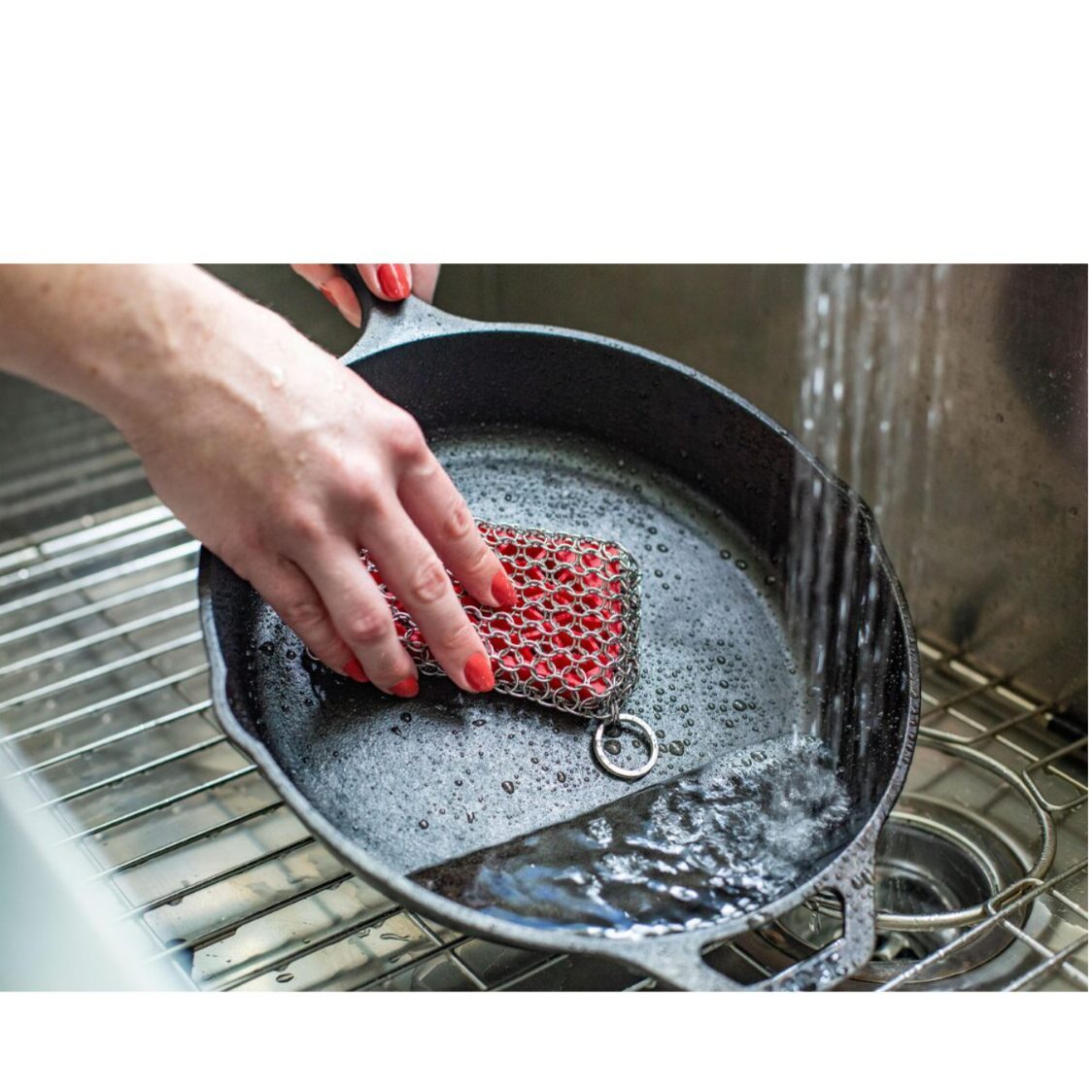 Lodge Red Chainmail Scrubbing Pad