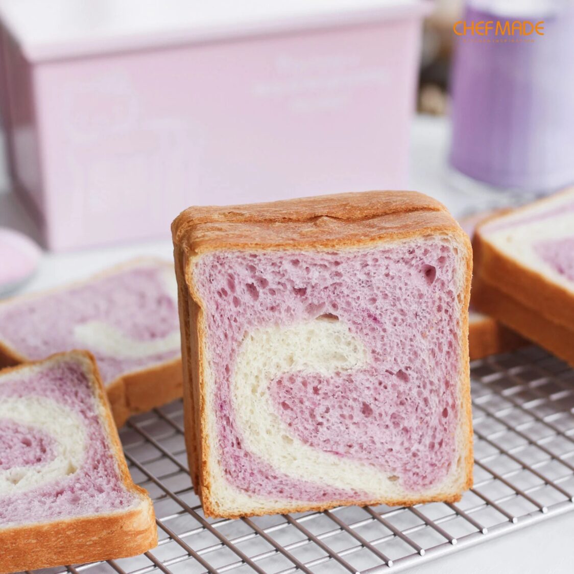 Chefmade Non-Stick Covered Loaf Pan L21Xw12.2xH11.8cm Pink Hello Kitty (1898cm-KT7030)