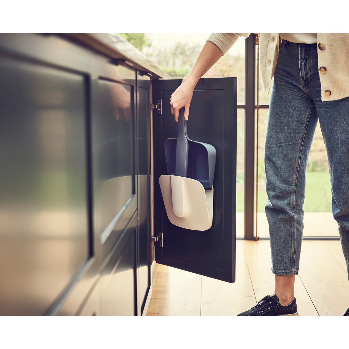 Joseph-Joseph CleanStore Dustpan & Brus