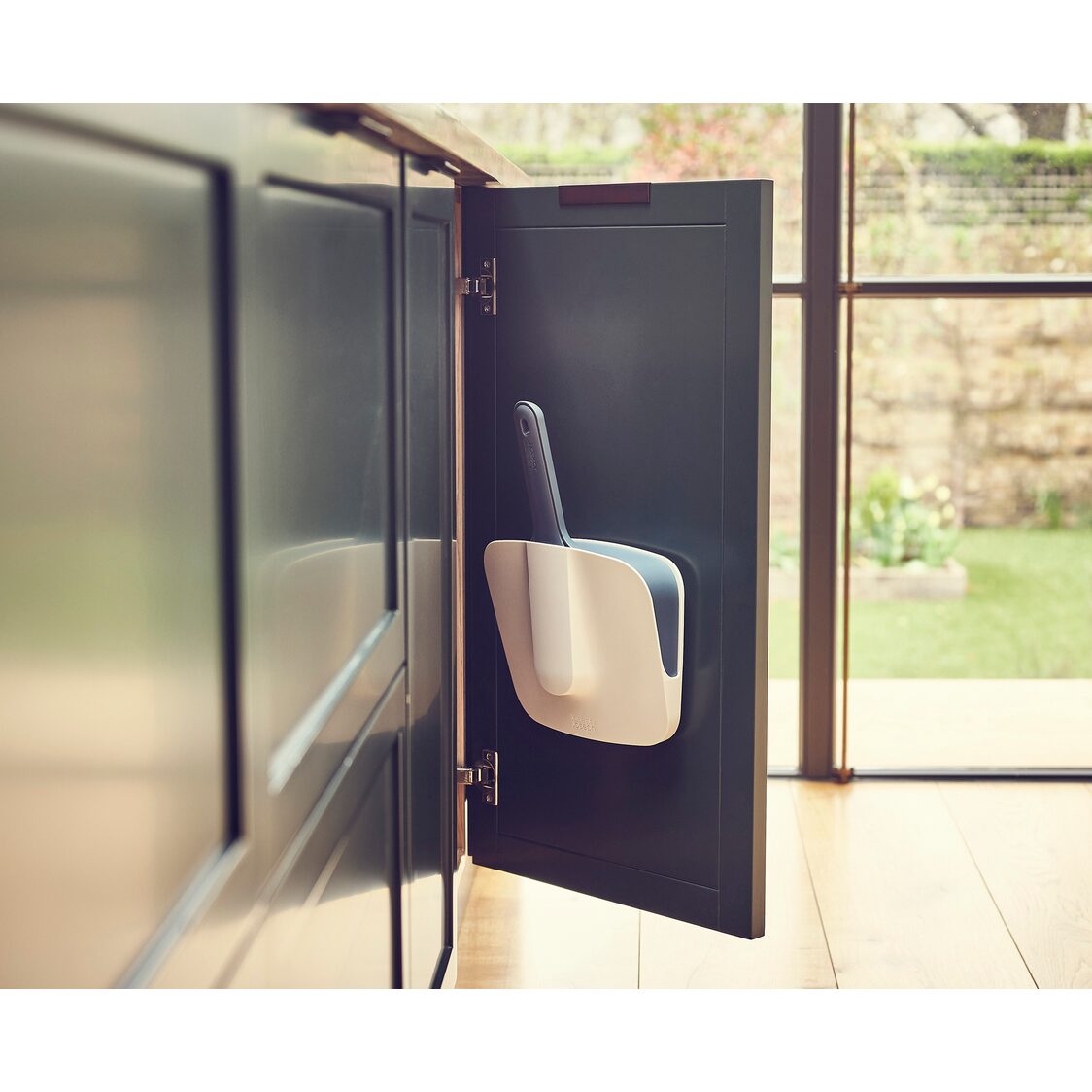 Joseph-Joseph CleanStore Dustpan & Brus