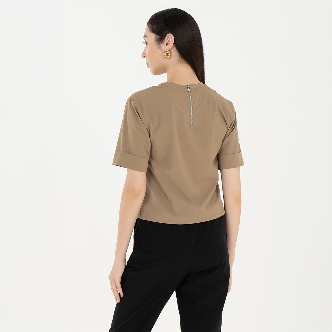 K/Woods Ice Cool Casual Chic Boxy Top in Khaki