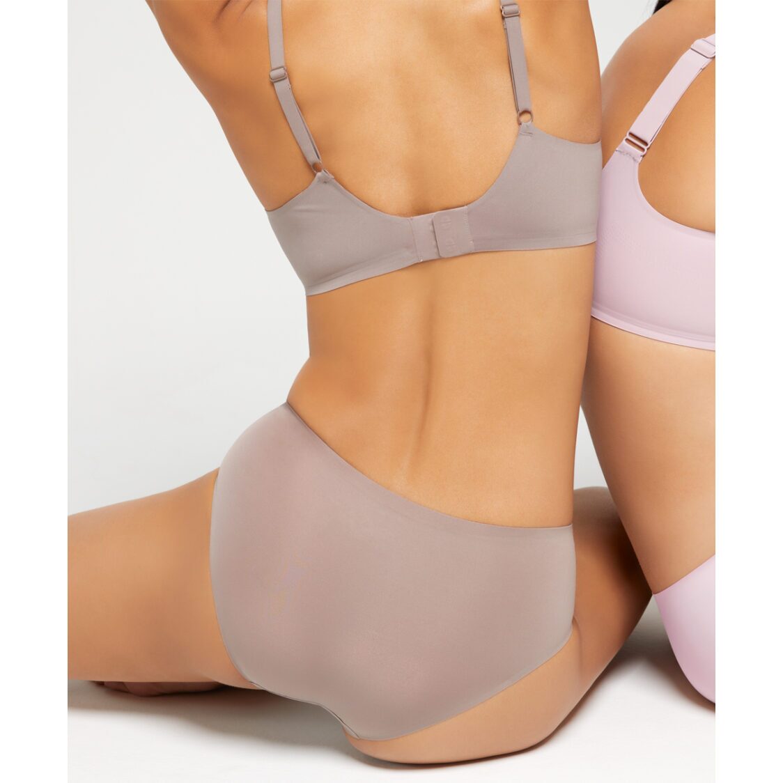 Pierre Cardin Next To Skin Seam Free Plunge Bralette 209-2929 - Brown