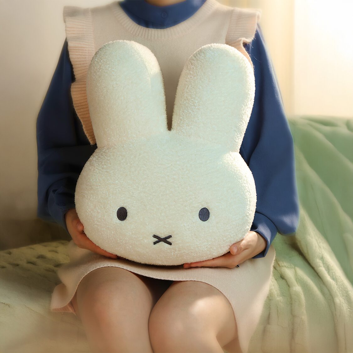 VIPO X Miffy Cushion - White (40cm) MIF37316