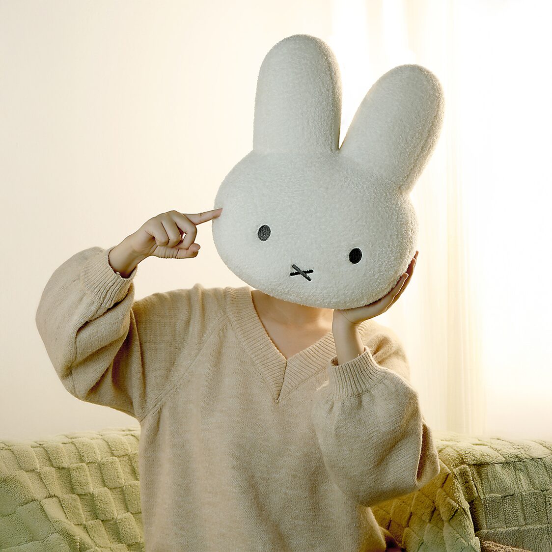 VIPO X Miffy Cushion - White (40cm) MIF37316