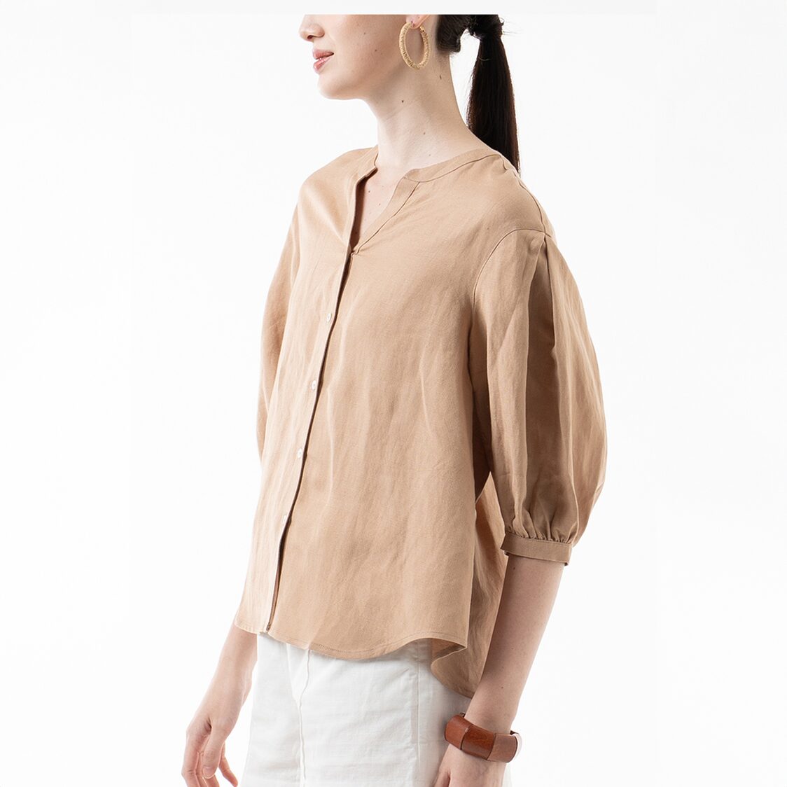 K/Woods Minimalist Linen Puff Top in Off White