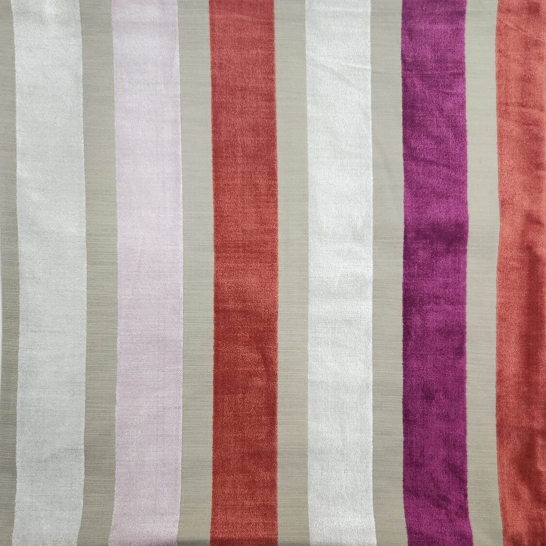 Rapee Plume Cover Pink