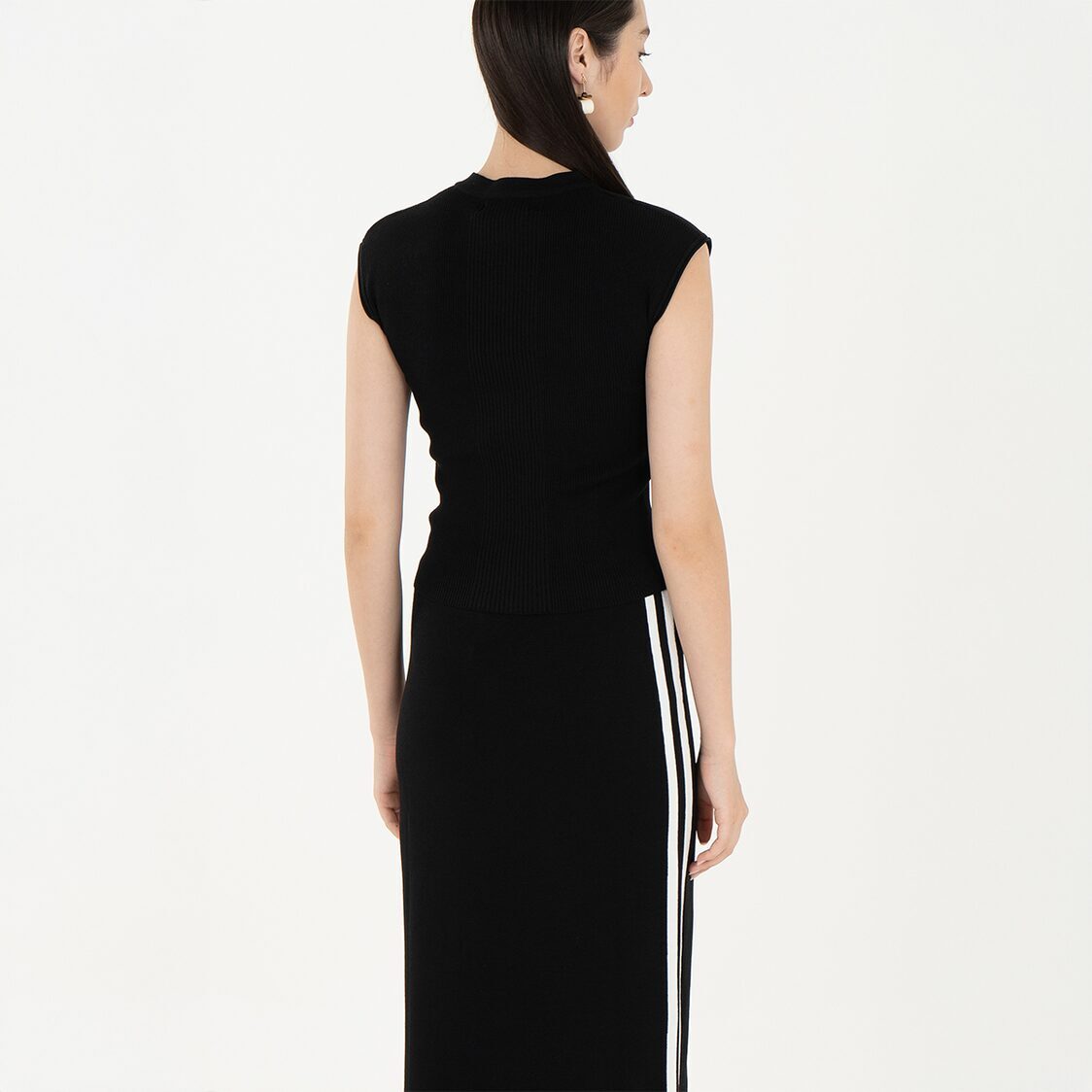 K/WOODS Ice Cool Urban Edge Rib Top in Black