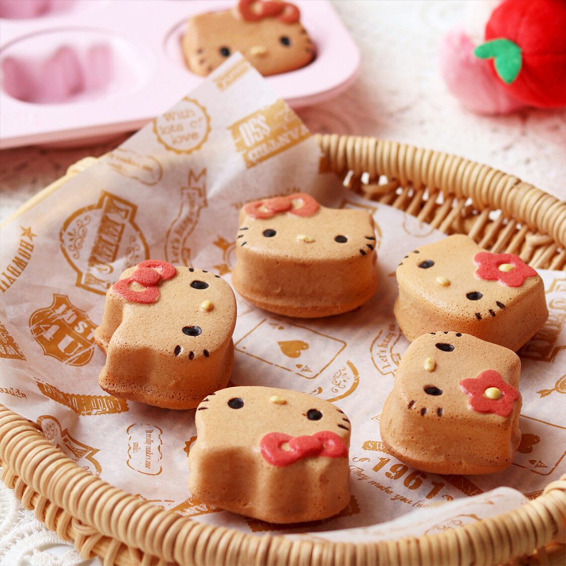 Chefmade Non-Stick 12-Cup Cake Pan Hello Kitty - 1898CM-KT7042
