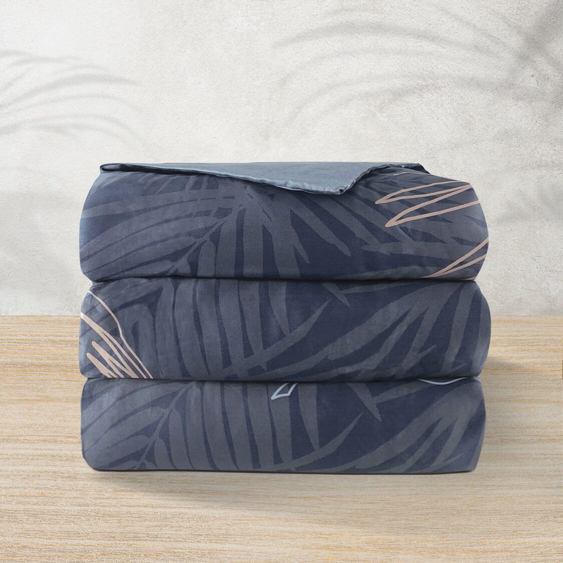 Suzanne Sobelle 67 Cielo Comforter/ Fitted Sheet/ Bed Set