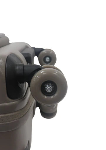 Hush Puppies 69-4039 Dim Grey First Top-Opening Polycarbonate Luggage