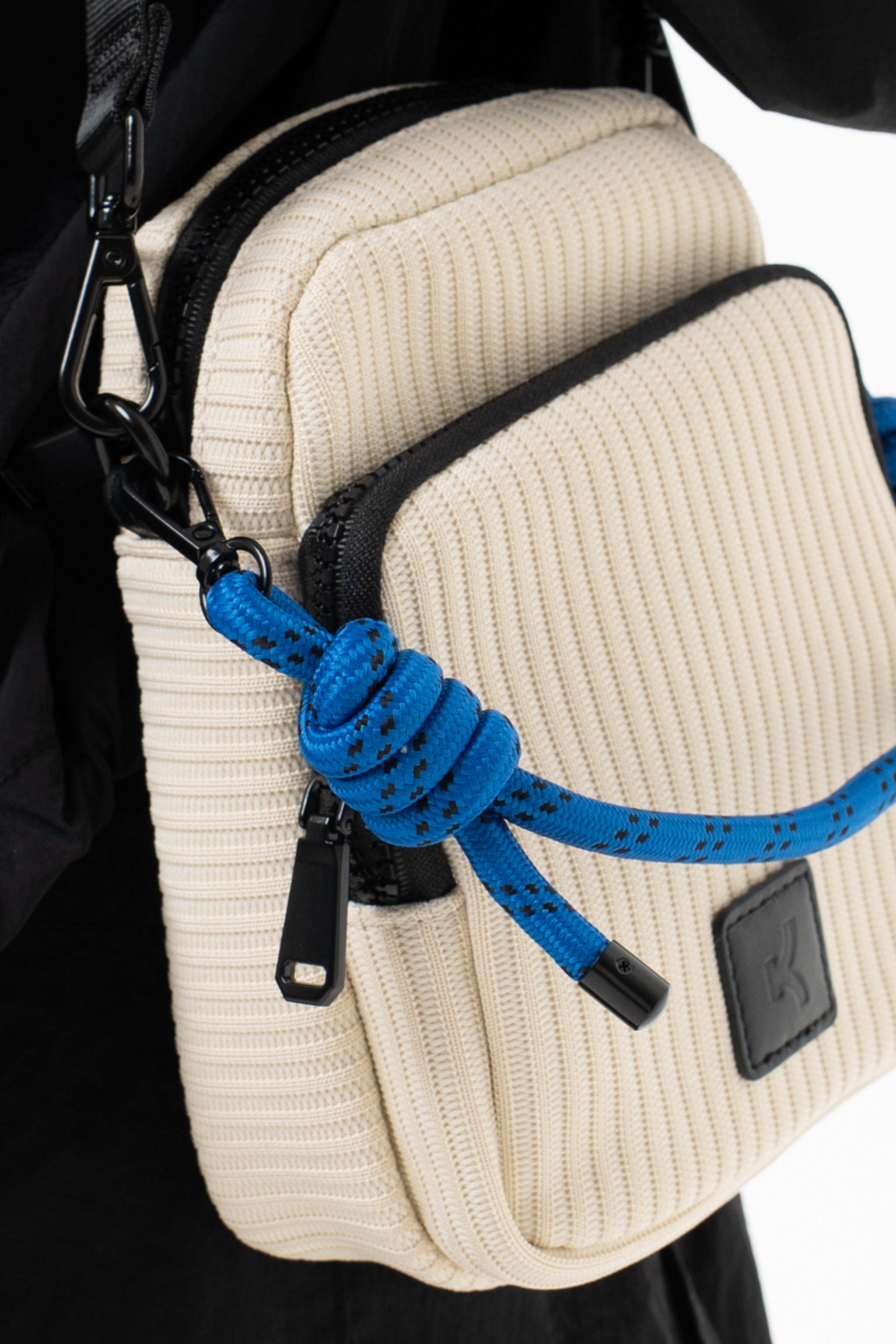 K/Woods Mini Axis Mini Shoulder Sling Pouch