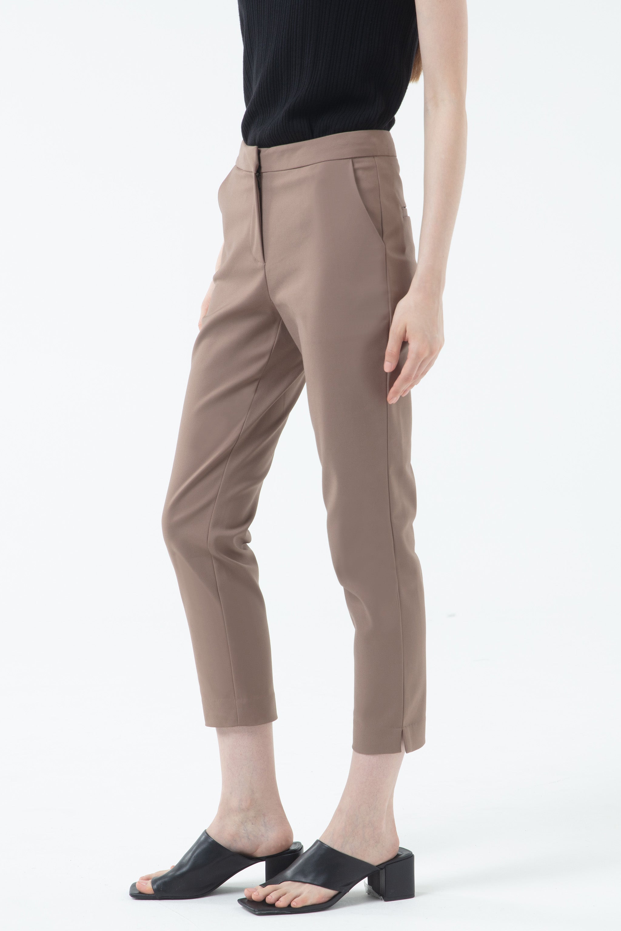 K/Woods Essential Ankle City Pants