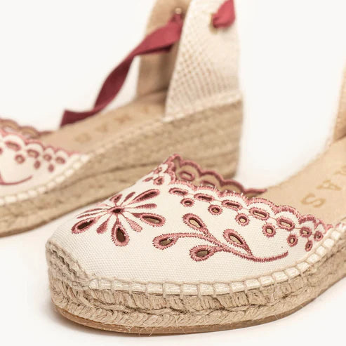 Alhamas Romero Cuna Baja Lona Bordada Wedge