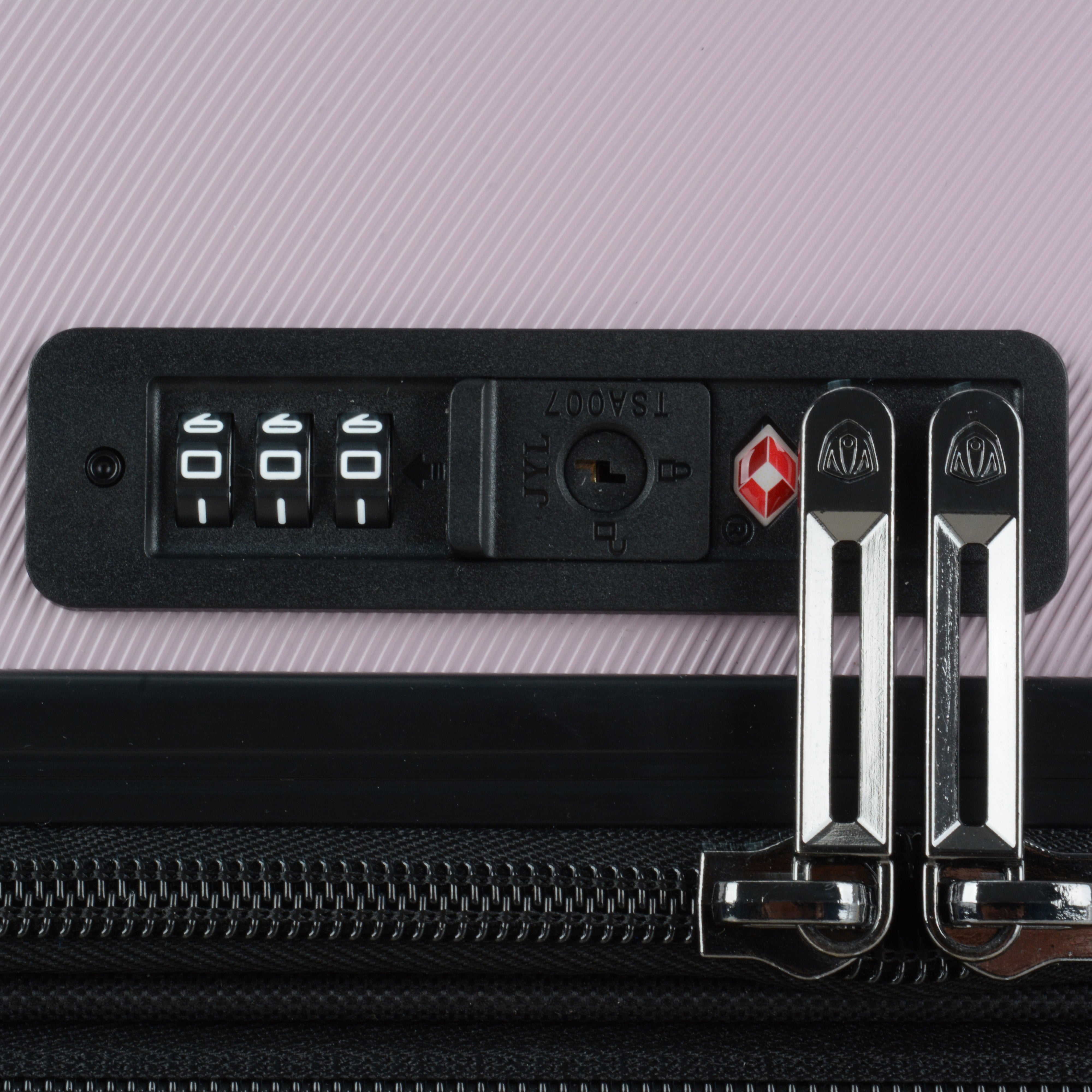 Traveler's Choice Cyclone Wheels Expandable Trolley Case with TSA Lock and Anti-theft Zipper