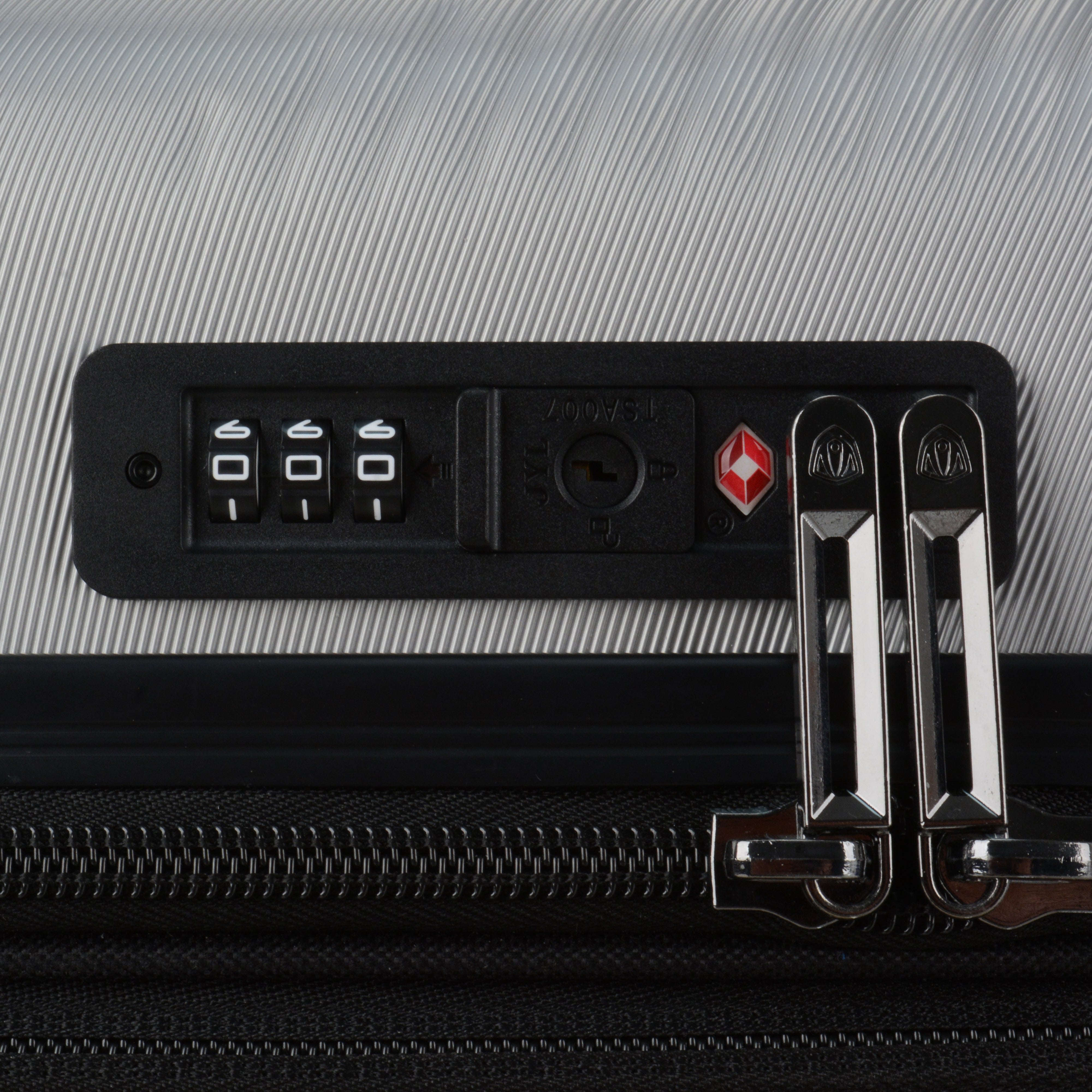 Traveler's Choice Cyclone Wheels Expandable Trolley Case with TSA Lock and Anti-theft Zipper