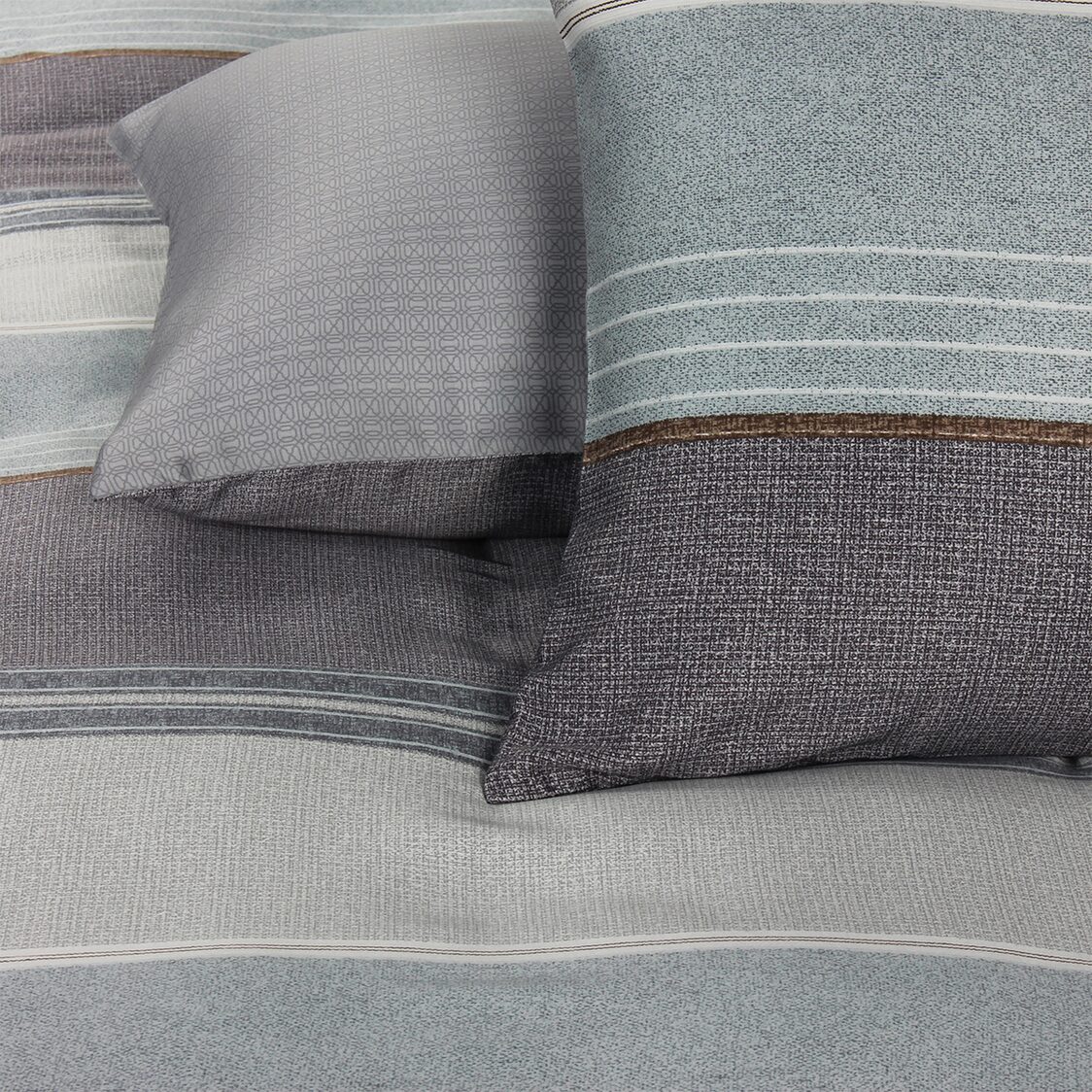Eurotex Mod Living Made From 100% TENCEL™ Fibers Fitted Sheet Set/ Bed Set - Etro