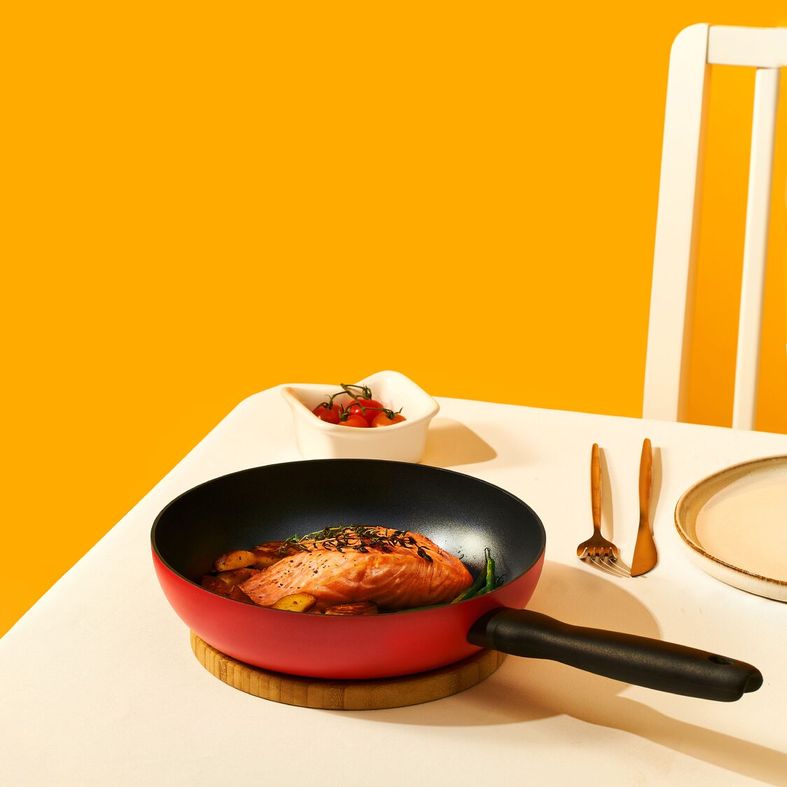 Meyer Bauhaus Nonstick Roma Red Open Frypan (Induction)