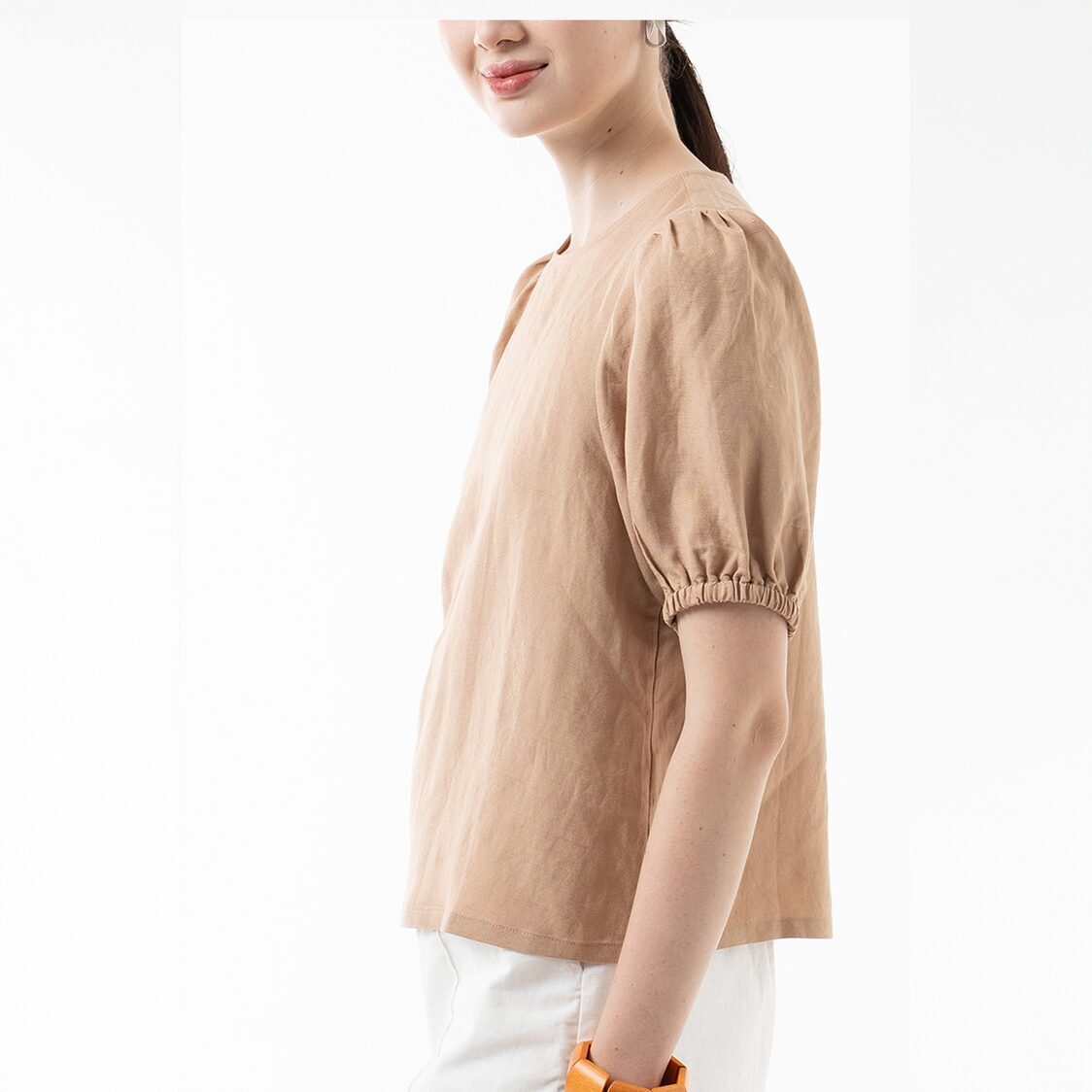 K/Woods Effortless Puff Top in Sand
