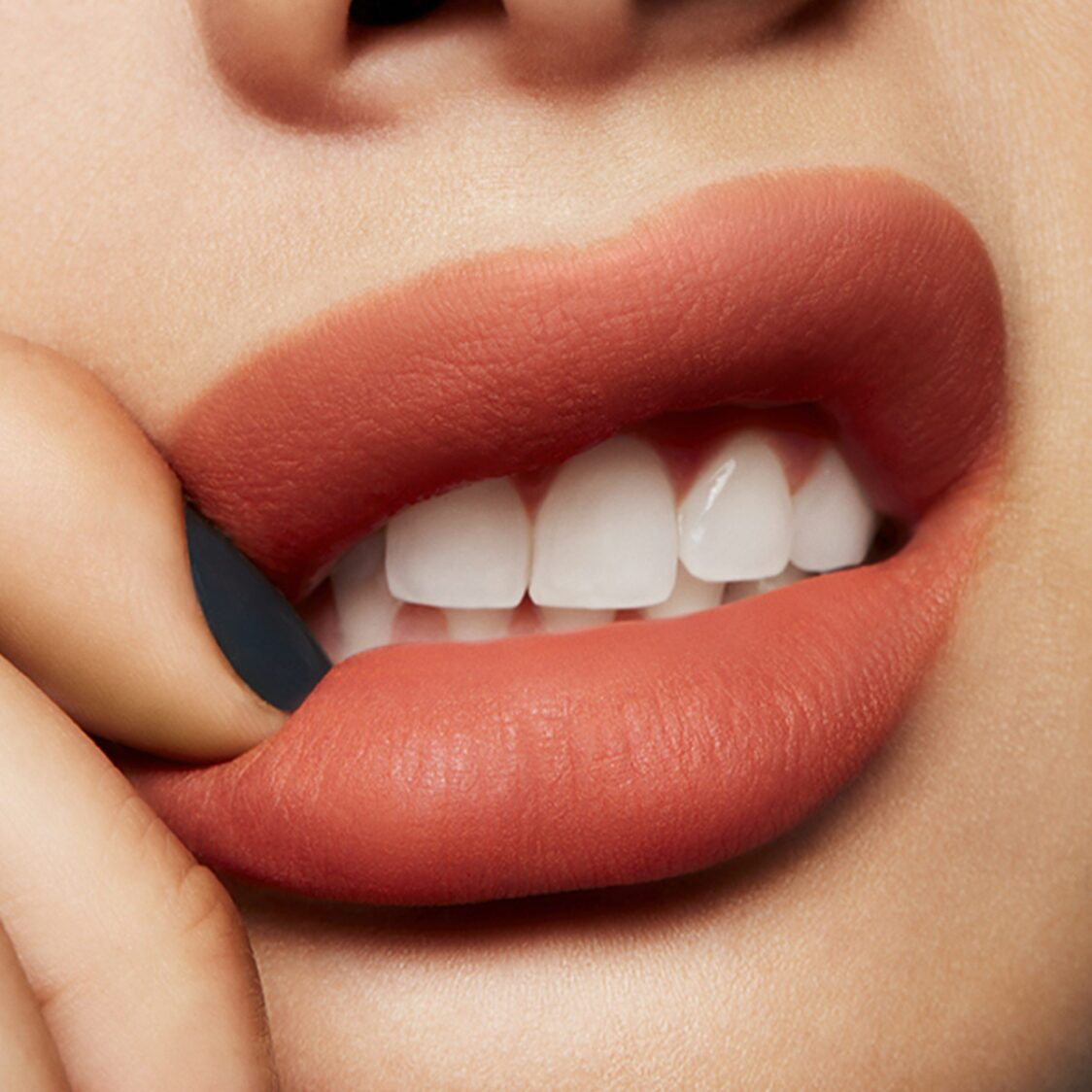 MAC Powder Kiss Liquid Lipcolour