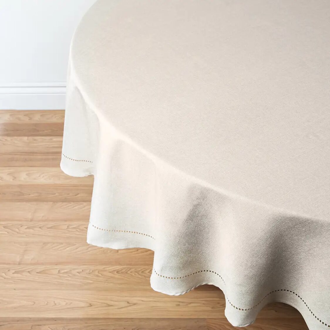 J. Rapee Sonia Tablecloth 180Rd Stone