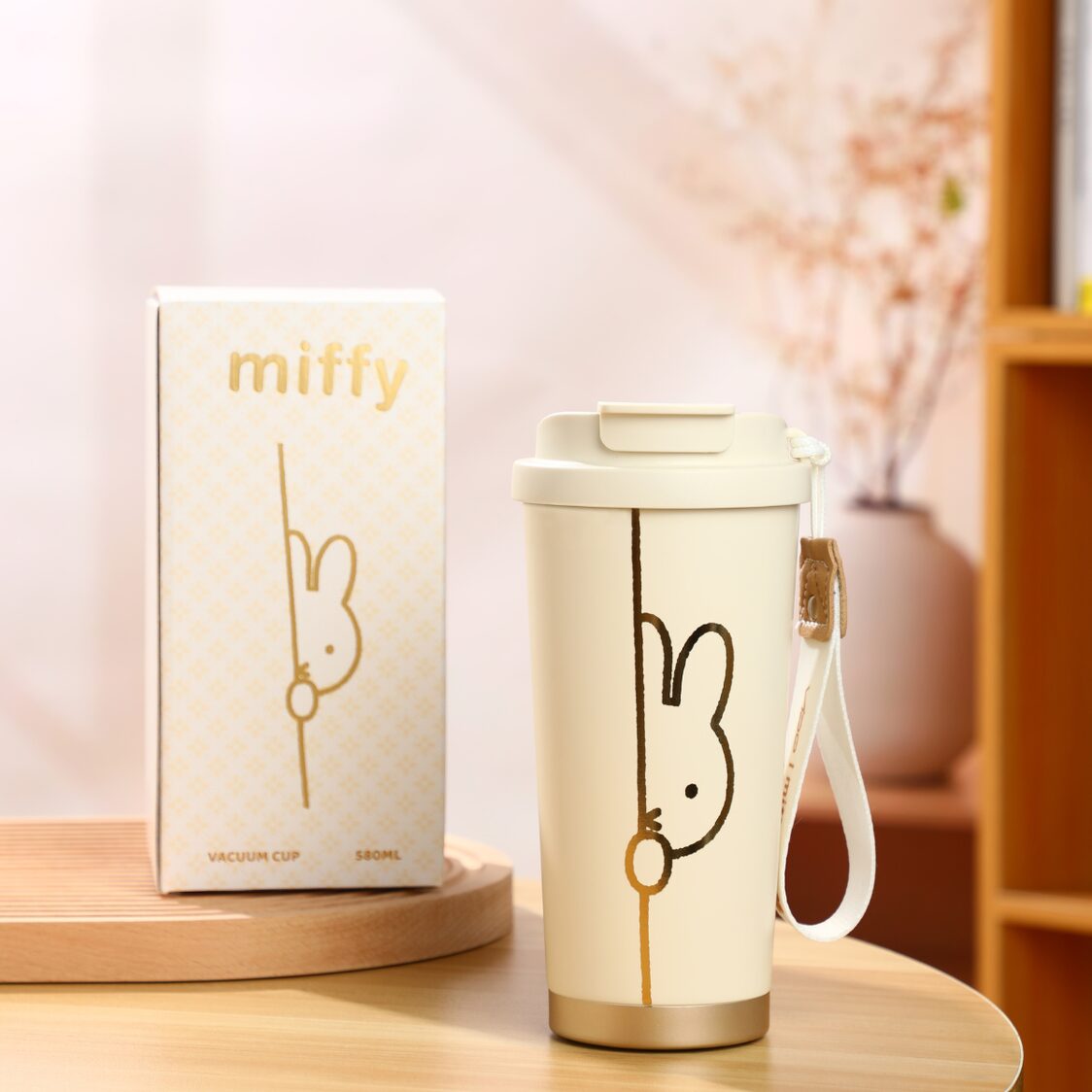 VIPO X Miffy Golden Vacuum Cup 580ml MIF37391
