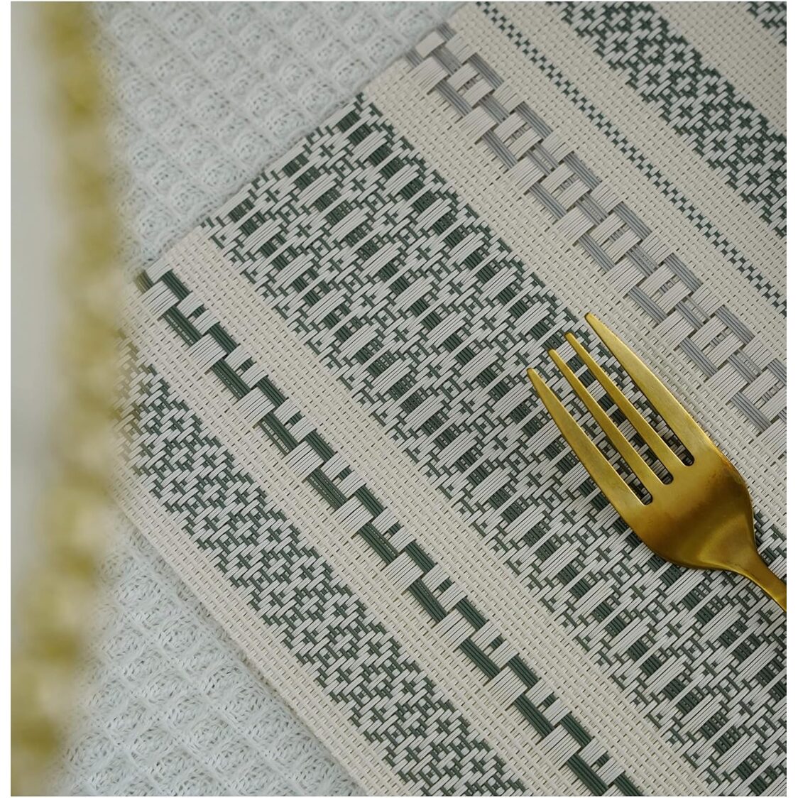 J. Rapee Fineline Placemat Grey