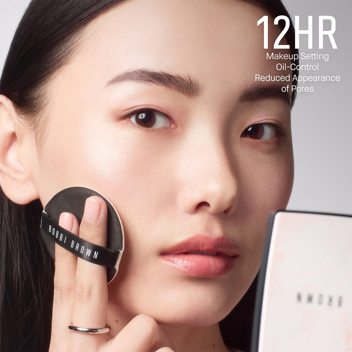 Bobbi Brown Sheer Finish Blurring Powder - Marble Pink - Metro Singapore Departmental Store - Celebrating 69 Years in SG