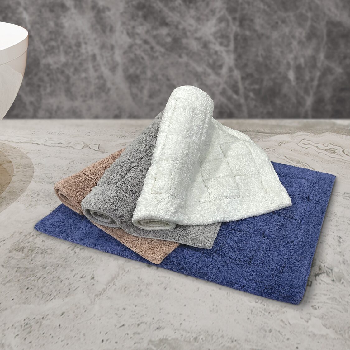 Charles Millen Signature Collection Huella Super Soft Cotton Tufted Anti-slip