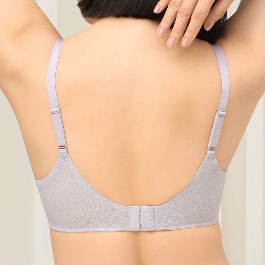 Triumph Smooth Sensation Magic Push Up Deep V Bra Feather