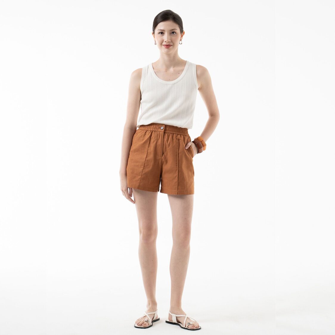 K/Woods Essential Linen Shorts in Caramel