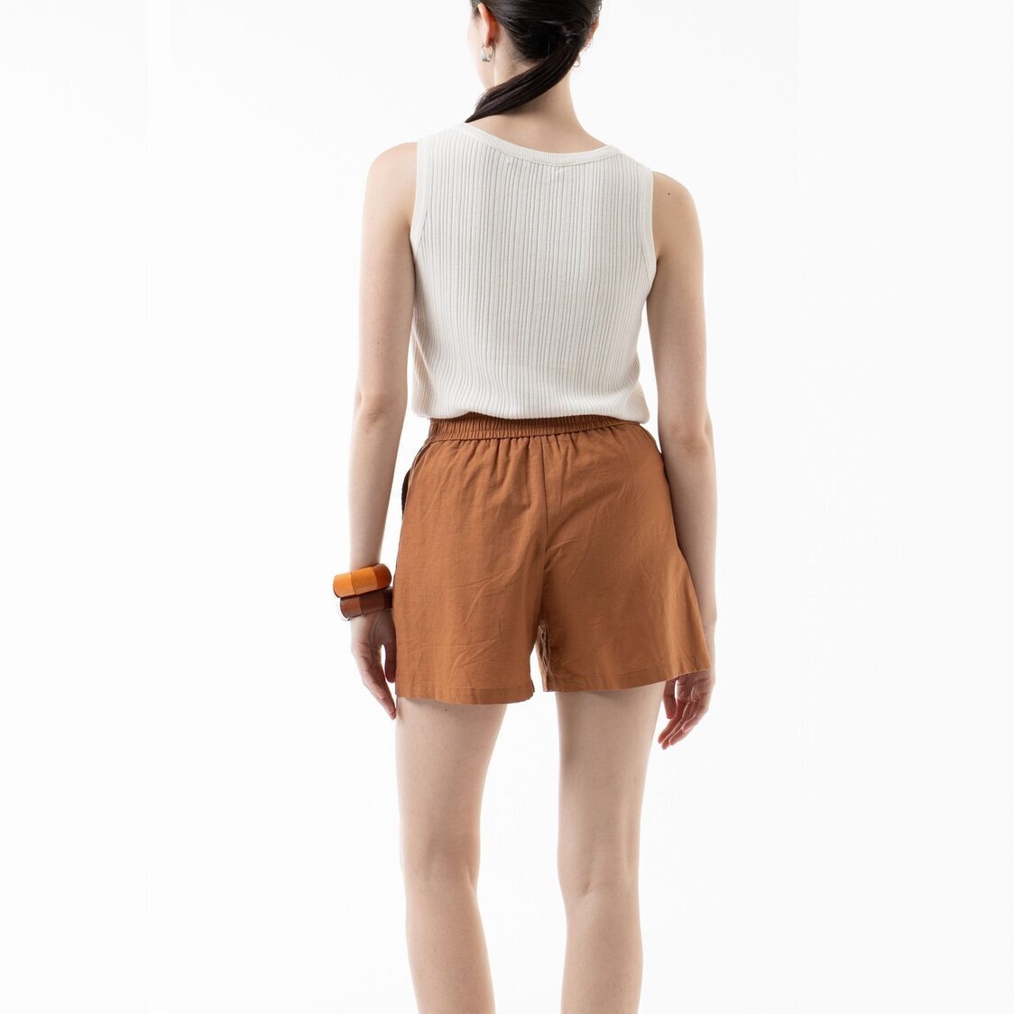 K/Woods Essential Linen Shorts in Caramel