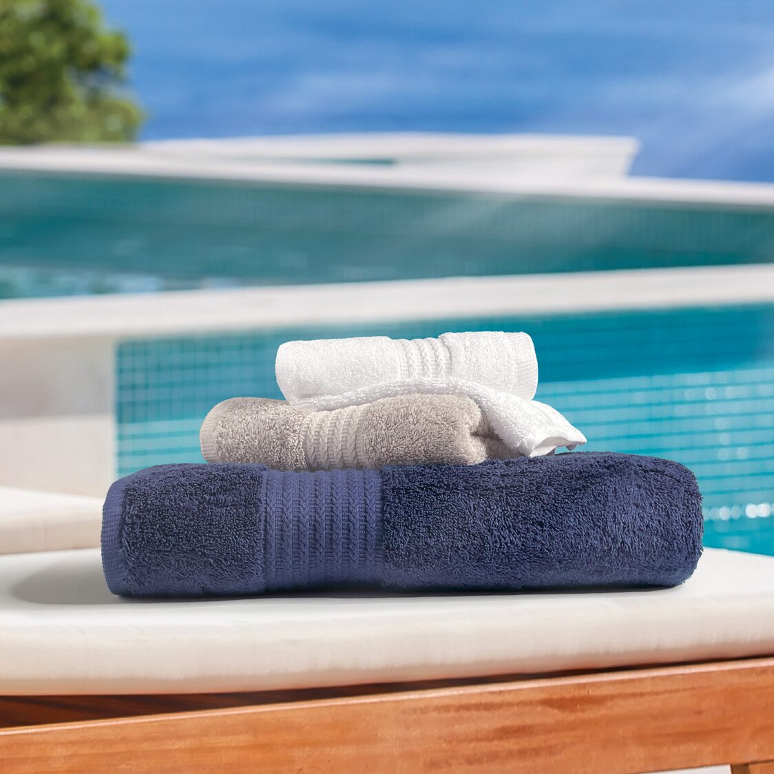 Charles Millen Signature Collection 60% Bamboo | 40% Turkish Combed Cotton Bath Towel – YARA (VOIAGE series) - Metro Singapore Departmental Store - Celebrating 69 Years in SG