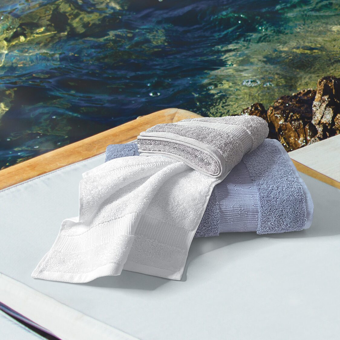 Charles Millen Signature Collection Egyptian Cotton Bath Towel – MAIA (VOIAGE series) - Metro Singapore Departmental Store - Celebrating 69 Years in SG