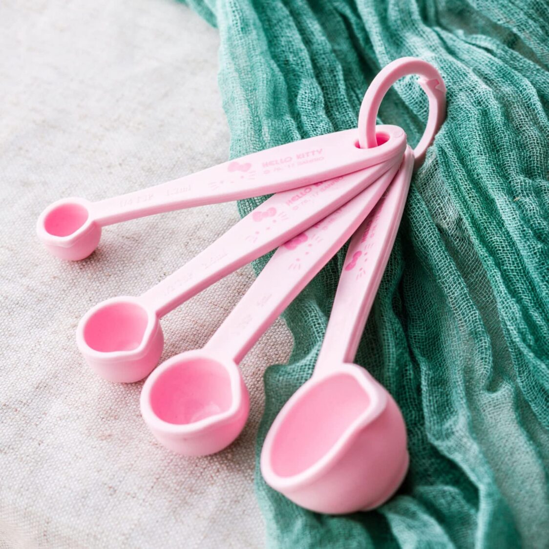 Chefmade PP Measuring Spoon 4pc Hello Kitty 1898cm - KT7036 - Metro Singapore Departmental Store - Celebrating 69 Years in SG