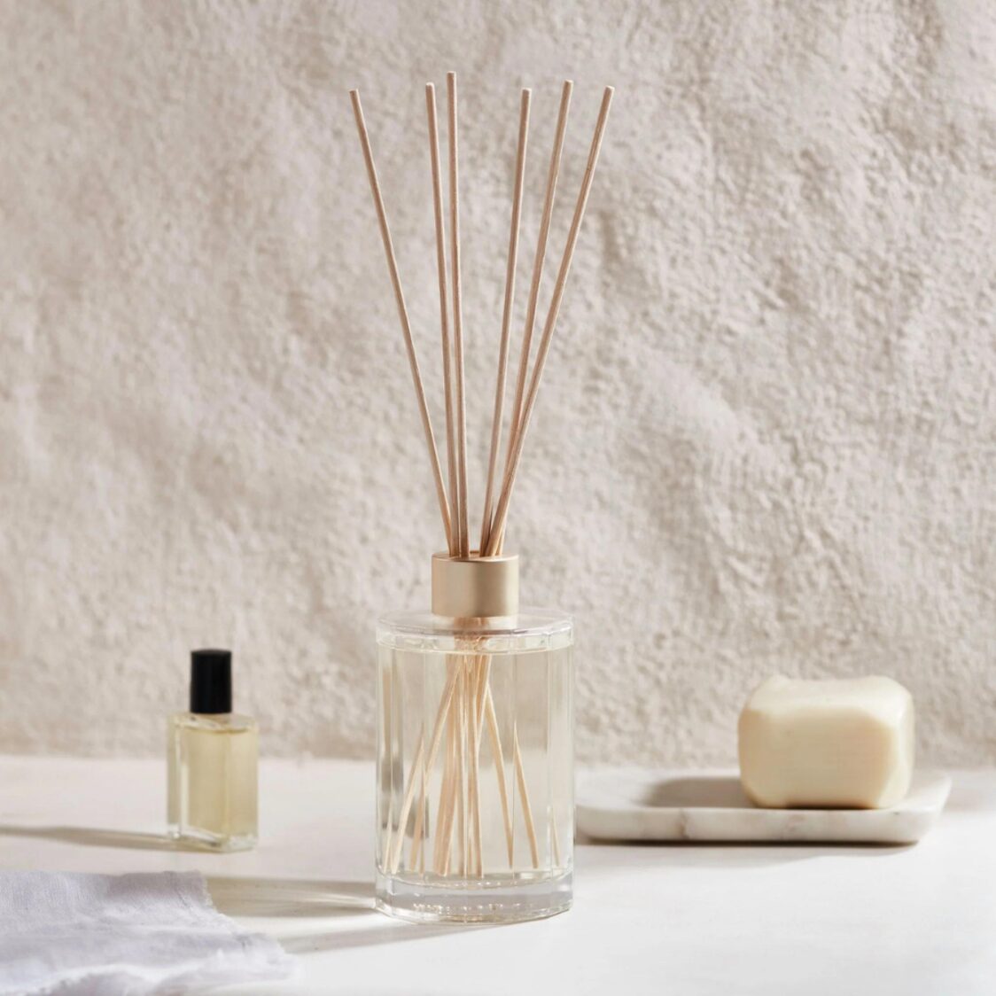 Circa Diffuser 250ml - Mango & Papaya - Metro Singapore Departmental Store - Celebrating 69 Years in SG