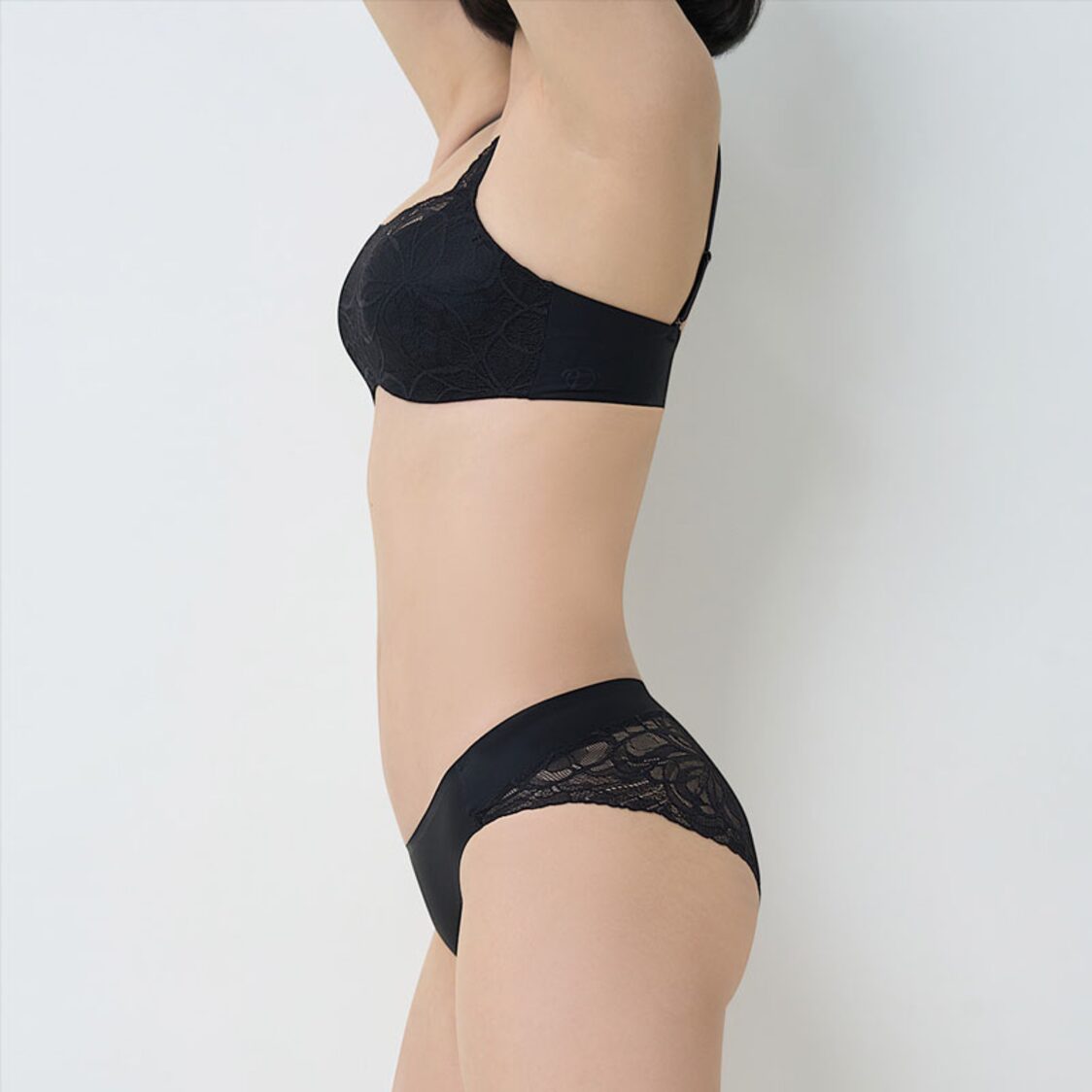 Triumph Body Make Up Illusion Lace High Leg Brief Black