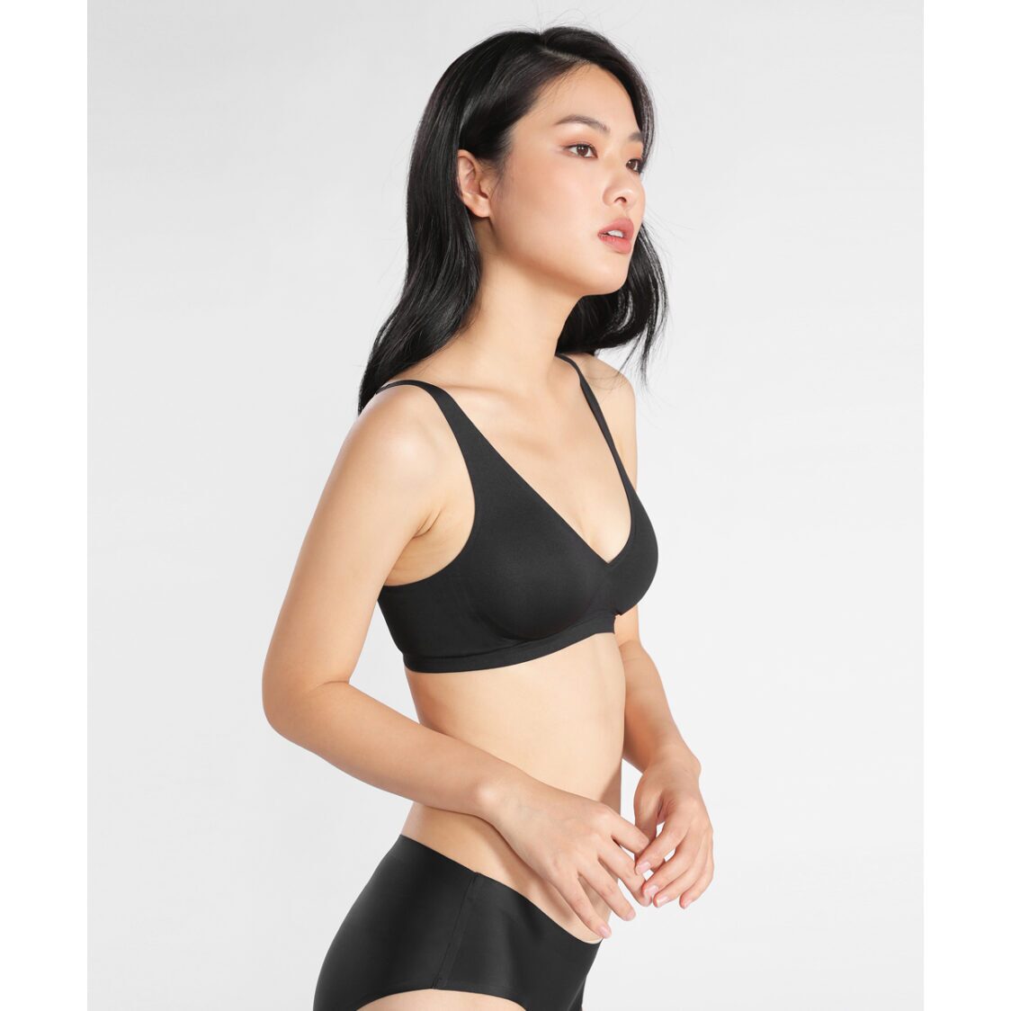 Pierre Cardin Next To Skin Seam Free Plunge Bralette 209-2929 - Black